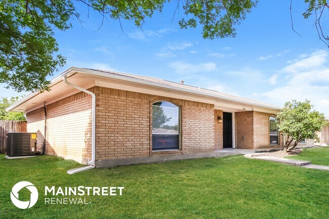 Foto del edificio - 1822 El Paso St