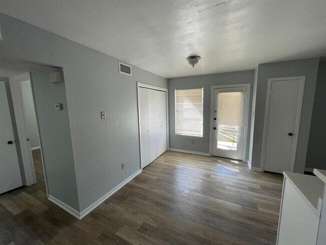 Building Photo - 1605 Drive A
