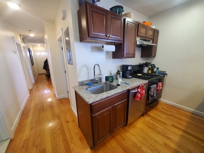 Foto del edificio - 21 Weitz St