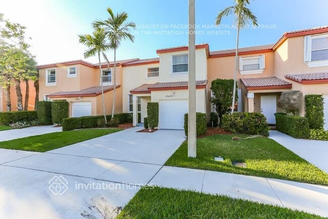 Foto del edificio - 15115 NW 8th St