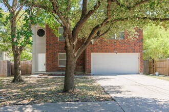 Building Photo - 1114 Thorn Creek Pl
