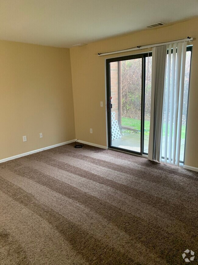 Cheap Winshall Villa Apartments for Rent Clinton Township, MI 1