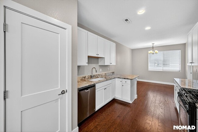 Building Photo - 1276 W 11th Ave