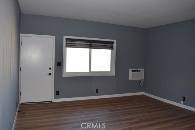 Foto del edificio - 21317 Costanso St