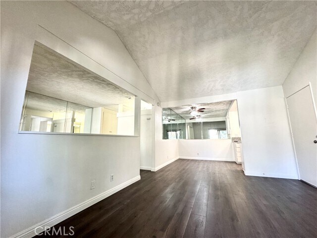 Foto del edificio - 960 E Bonita Ave