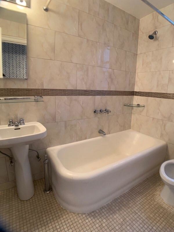 Building Photo - 242 East 72nd Street