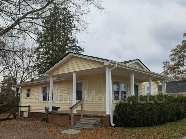 Photo - 201 Emile St House