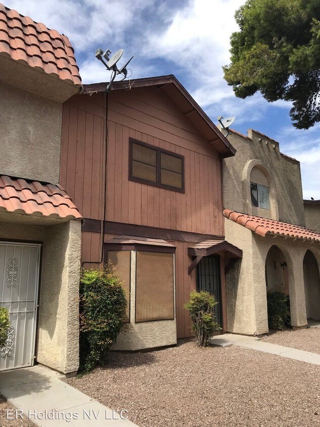Primary Photo - 2 br, 1.5 bath House - 867 Flagstone Way