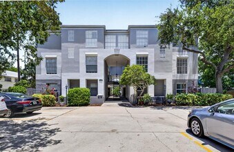 Building Photo - 606 S Glen Ave