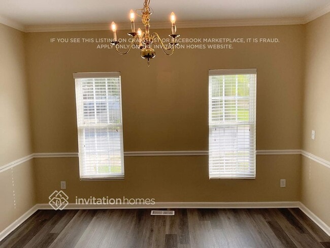 Building Photo - 5701 Clarks Fork Dr