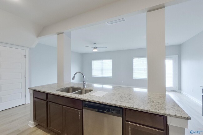 Building Photo - 6405 Upchurch Dr