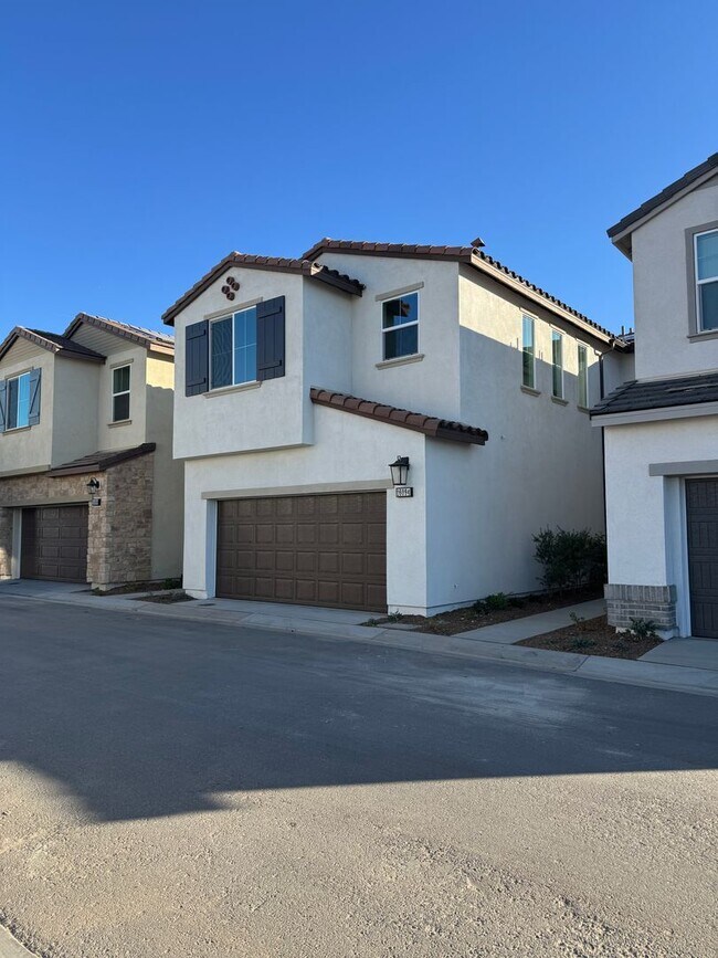 Foto del edificio - Beautiful Brand-New Home (Price Drop)>>>> Call Today>>>>