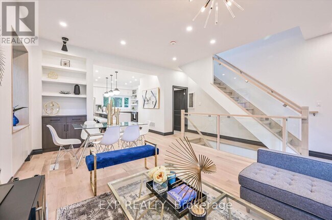 Photo du bâtiment - 922 Logan Ave