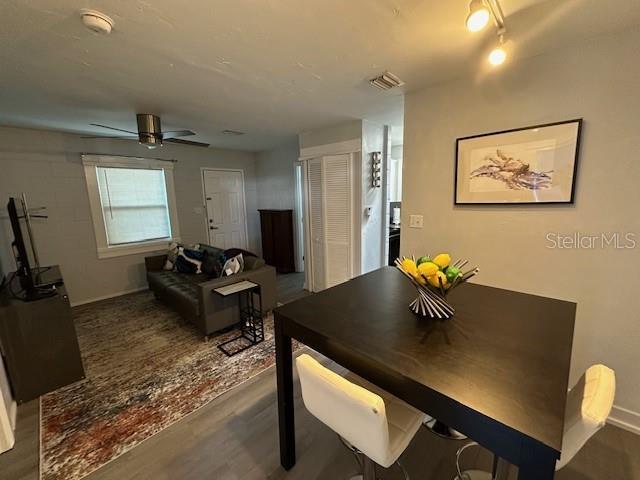 Foto del edificio - 1802 Lucerne Ter