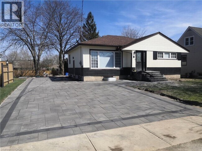 Photo du bâtiment - 8 Frederick St