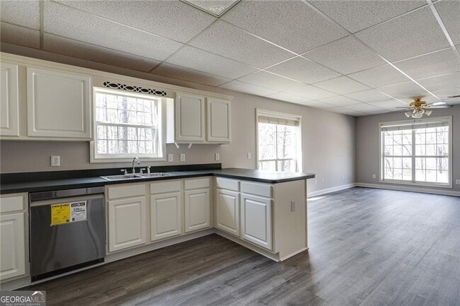 Foto del edificio - 6110 Matt Hwy