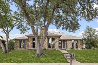 Building Photo - 2205 Timberwood