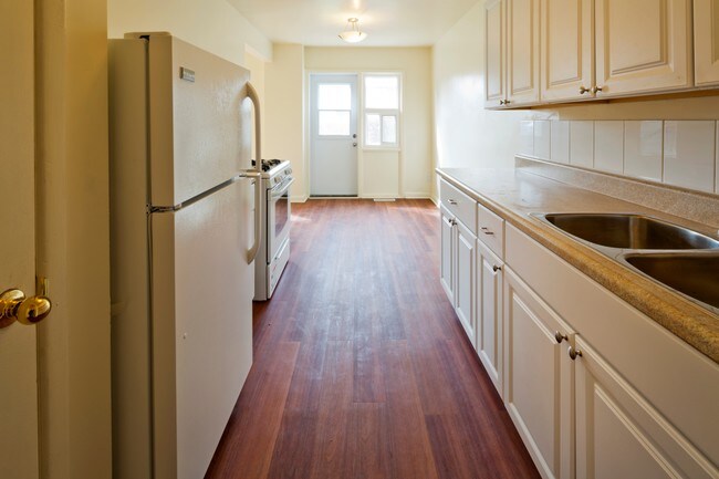 Photo d’intérieur I - 2029-2055 Victoria Park Ave