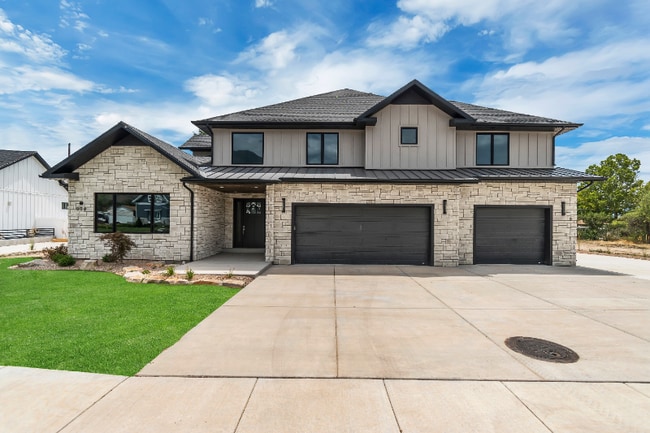 Building Photo - 909 W 1180 N