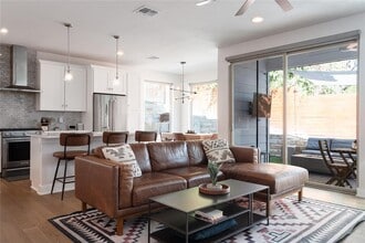 Building Photo - 2906 Webberville Rd