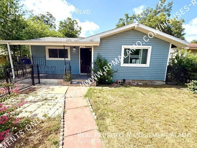 Foto del edificio - 1820 W Southcross Blvd
