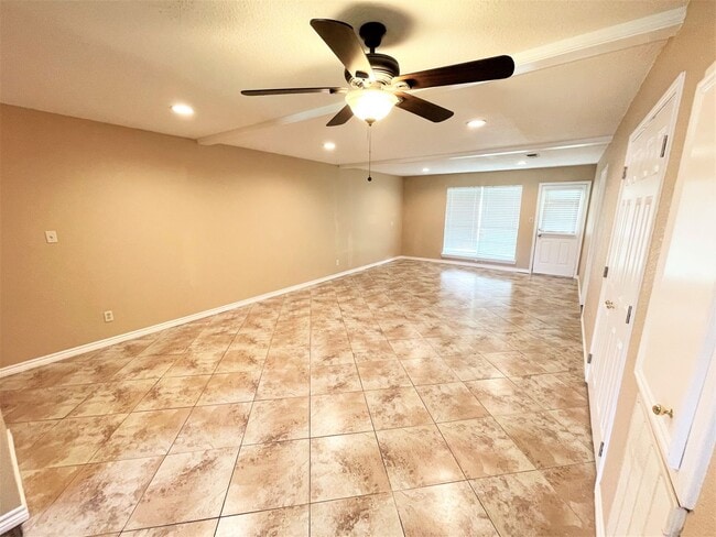 Foto del edificio - 16 Concord St