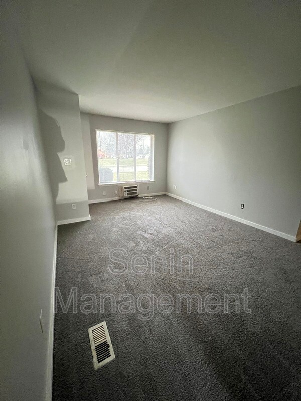 Foto del edificio - 4071 Hazel Ave