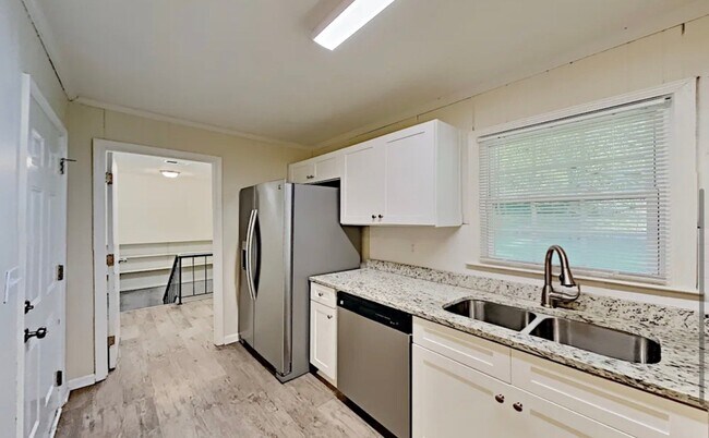 Foto del edificio - 848 Howard Ct SW