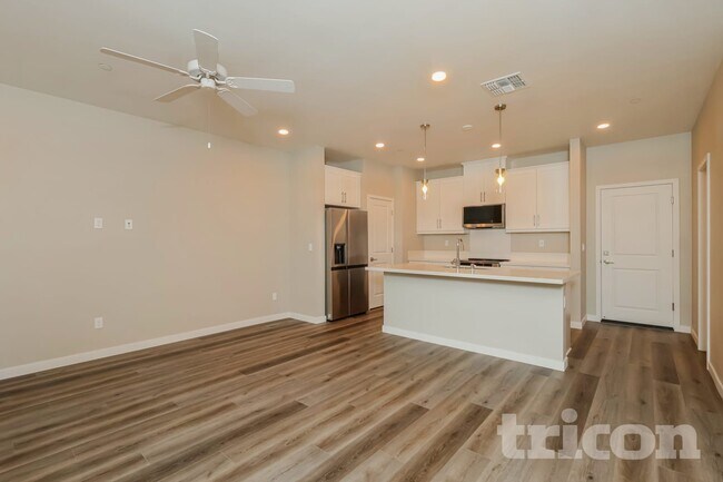 Building Photo - 10595 Gato Ct