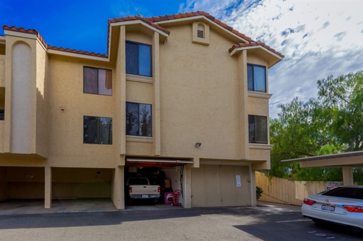 Primary Photo - Available Now 2Br 1 Ba Condo with 1c garage