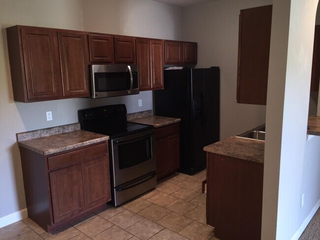 Building Photo - 1740 N Orie Dr