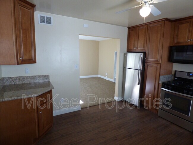 Foto del edificio - 2317 Brant St