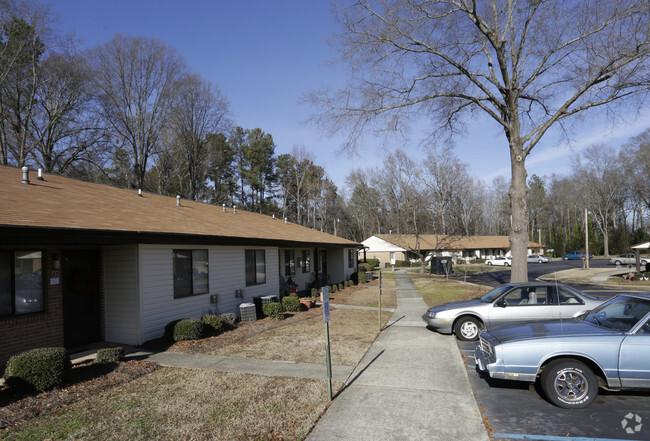 Glendale Manor Apartments - Clinton, SC | Apartments.com