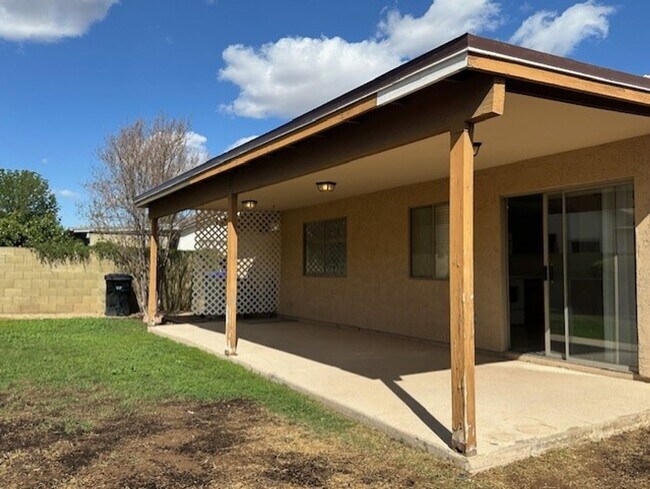 Foto del edificio - GILBERT SINGLE LEVEL HOME NEAR SAN TAN MALL