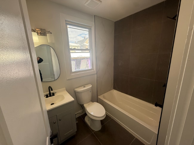 Foto del edificio - 575 13th Ave