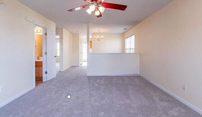 Building Photo - 320 Hidden Timber Ln