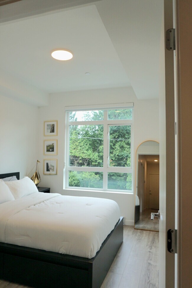 Photo du bâtiment - 13969-13996 96 Ave