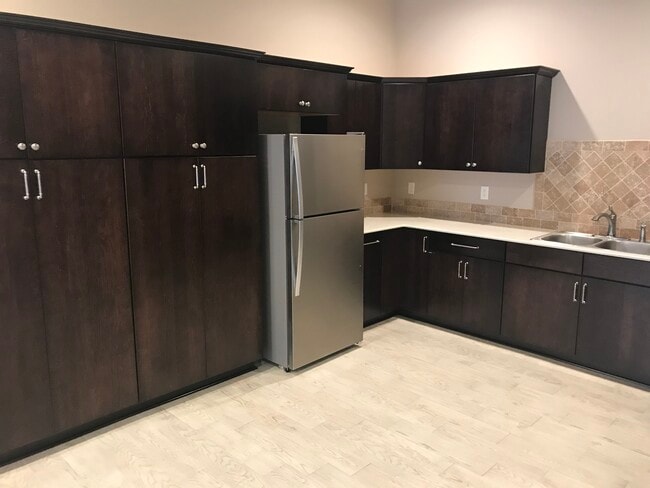 Kitchen1 - 1551 E Main St