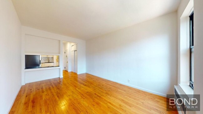 Plano de planta - 502 East 88th Street