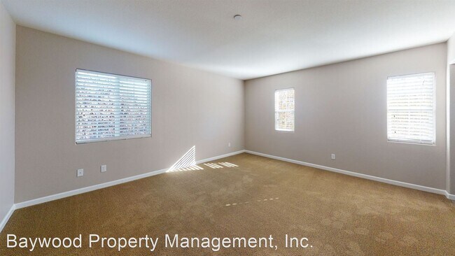 Building Photo - 4 br, 2.5 bath House - 175 Sunshine Street