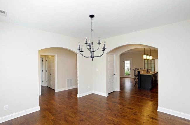 Building Photo - Gorgeous 3 bedroom townhome in Beaumont!