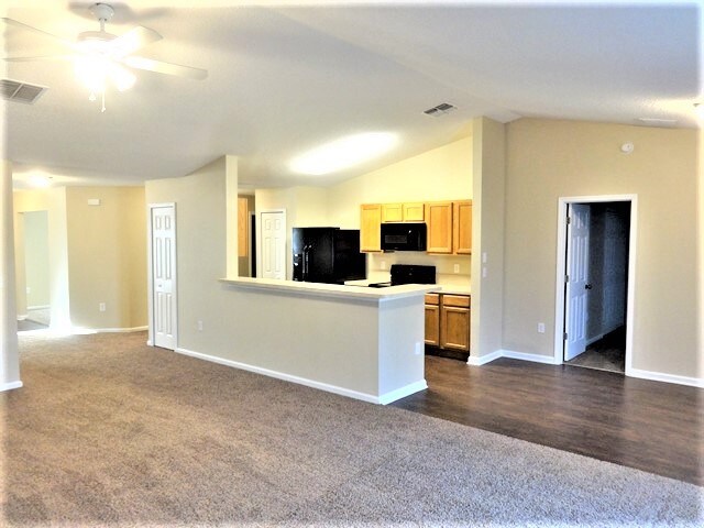 Foto del edificio - 2842 Taylor Hill Dr