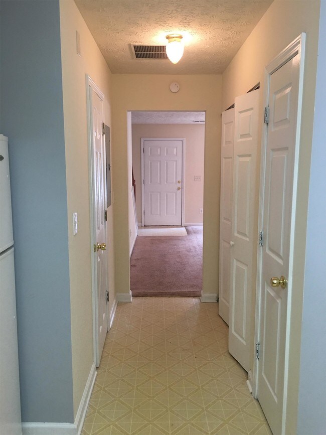 Building Photo - 5720 Windfall Ln
