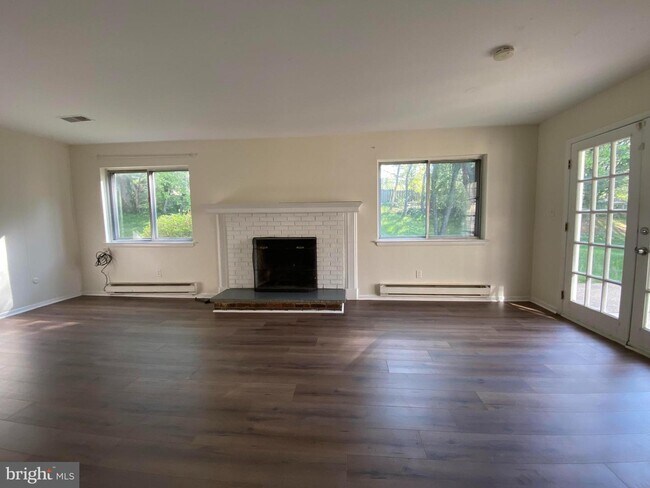 Building Photo - 12909 Chathlake Ln
