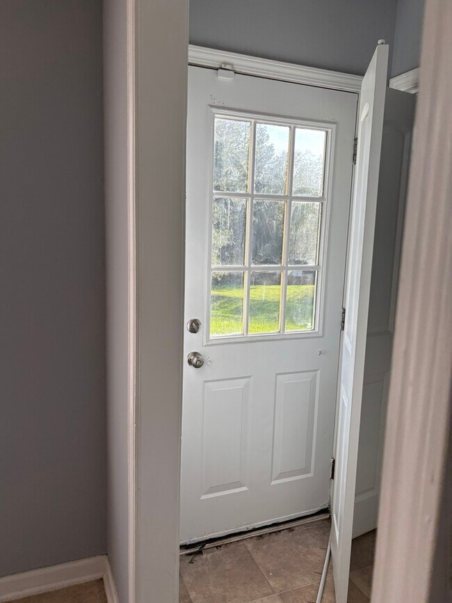 Foto del edificio - Quiet Neighborhood