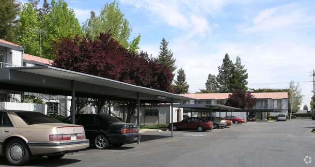 Building Photo - Southcrest Apartments