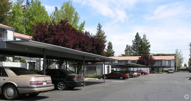 Foto del edificio - Southcrest Apartments