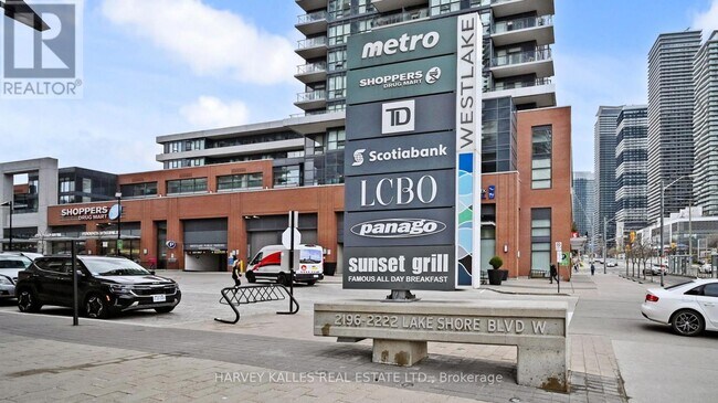 Photo du bâtiment - 2200-2200 Lake Shore Blvd W