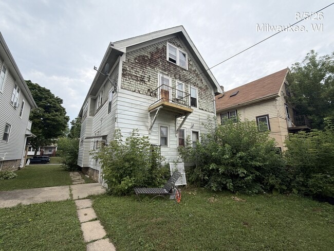 Building Photo - 2762 N 51st St