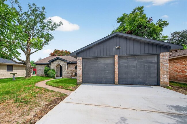 Foto del edificio - 7635 Dawnridge Dr
